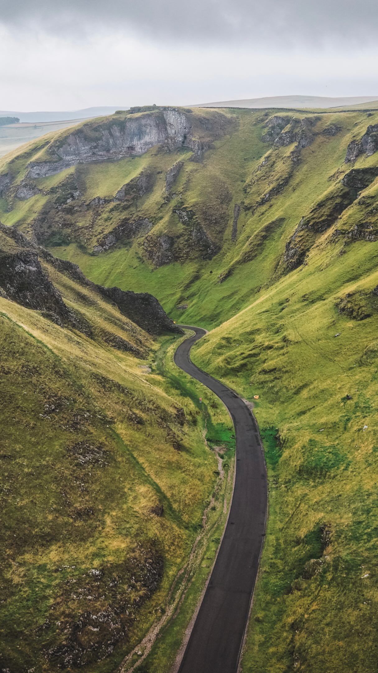 Peak District National Park's Winnats Pass Drive