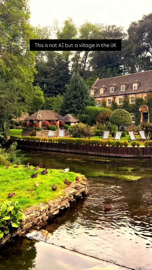 Twenty-Five Picturesque Villages Across The UK