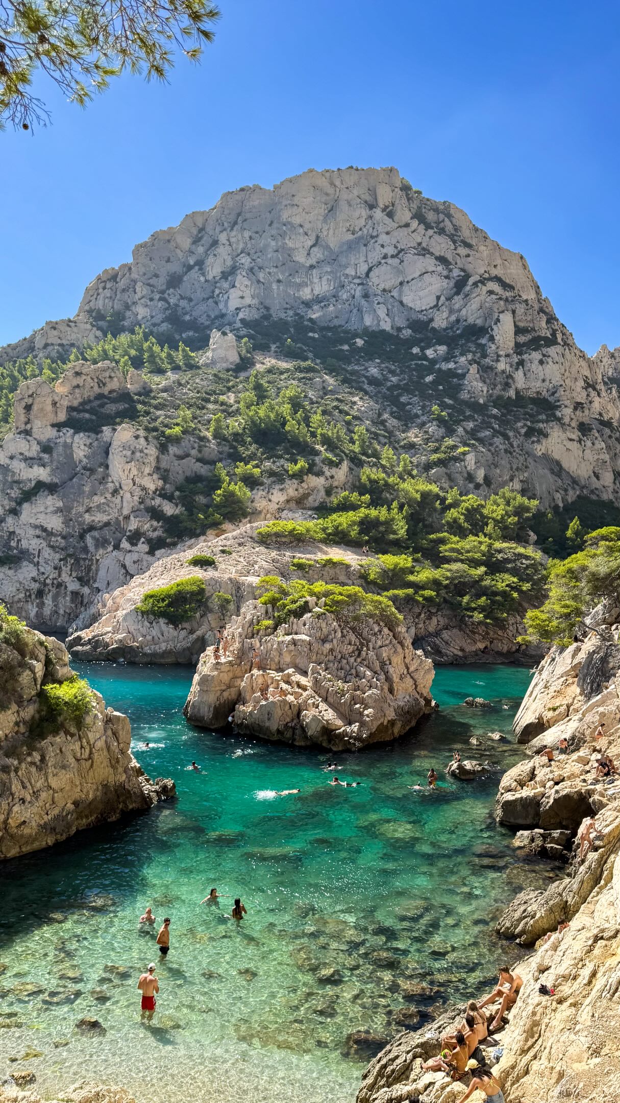 Calanque de Sugiton Offers Stunning French Riviera Views