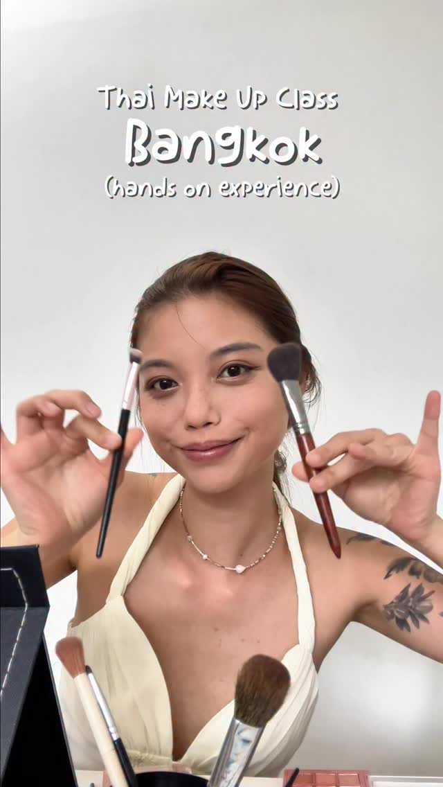 Thai Makeup Class Offers Color Analysis