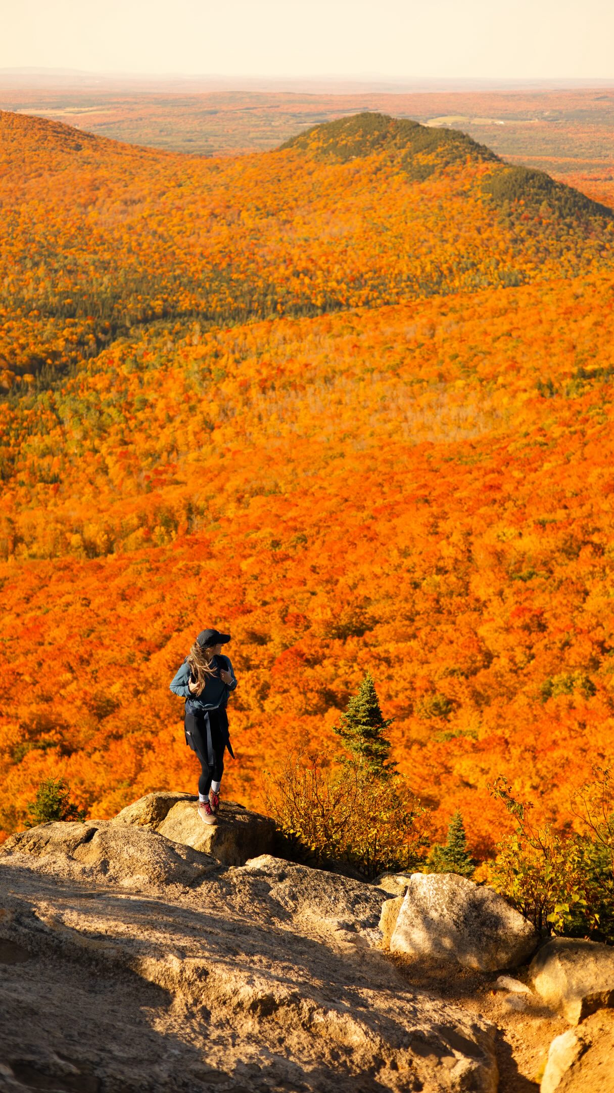 Mont-Mégantic Trail Offers Stunning Fall Foliage Views