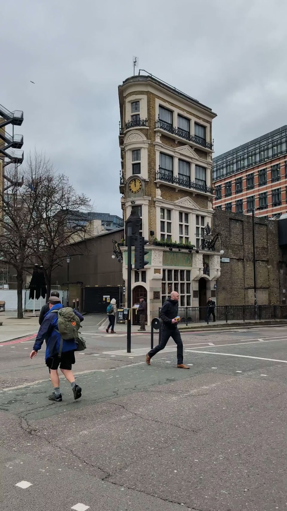 The Blackfriar Pub: Art Nouveau Charm
