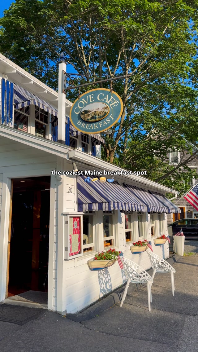 Ogunquit's Cove Cafe Serves Blueberry French Toast
