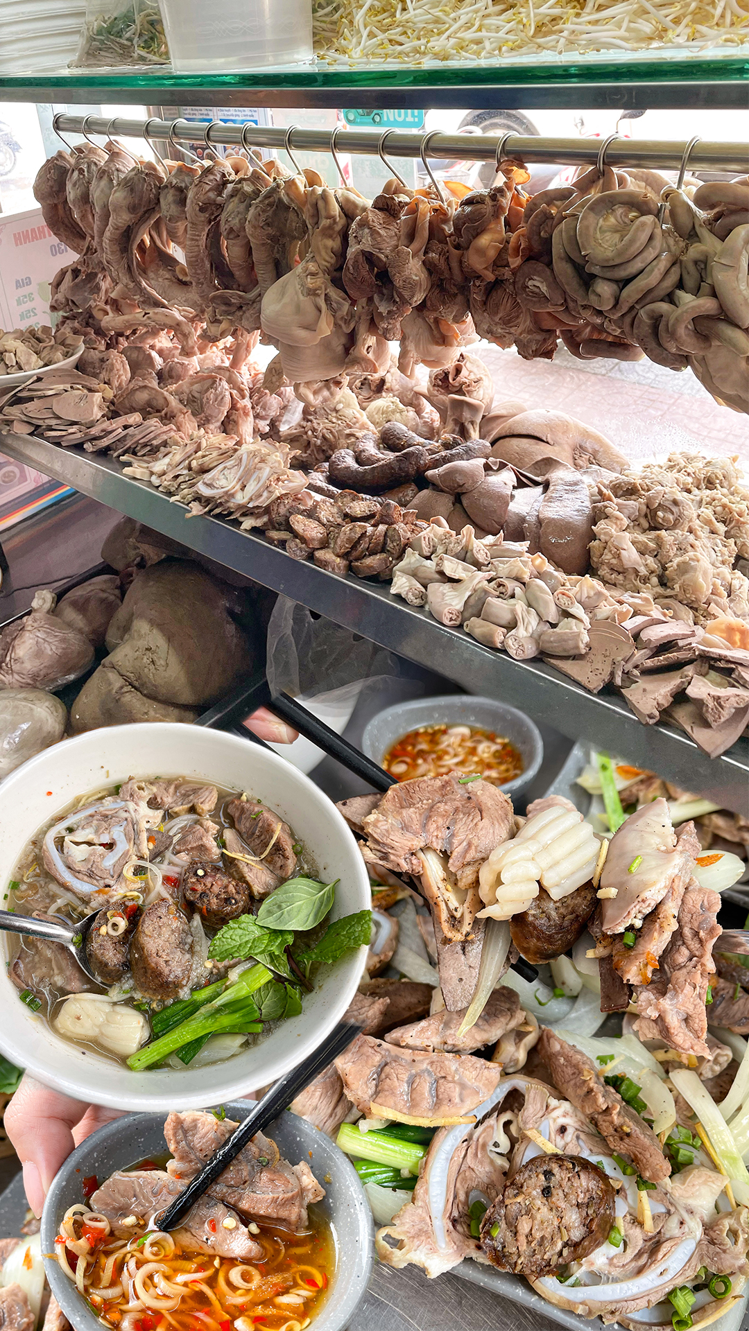 Ho Chi Minh City Pig Organ Porridge Stall