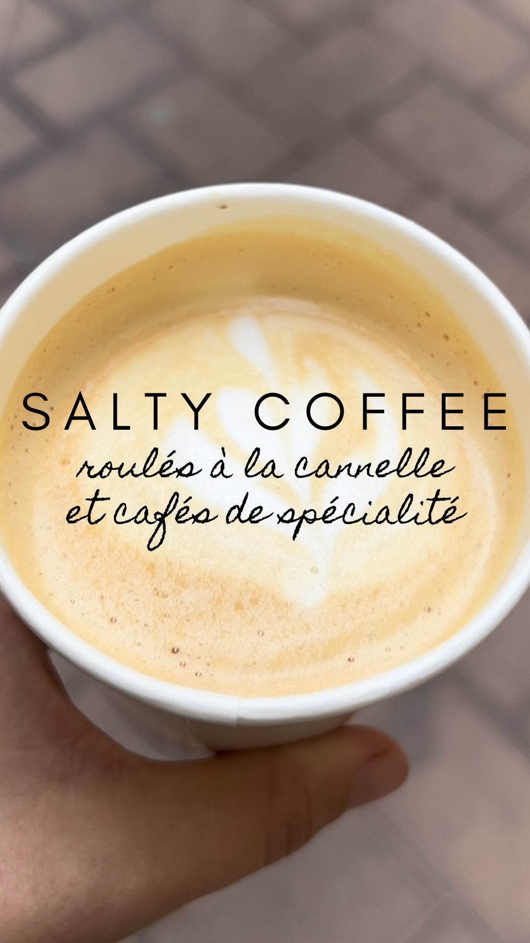 Cozy Perpignan Coffee Shop Serves Gourmet Cinnamon Rolls