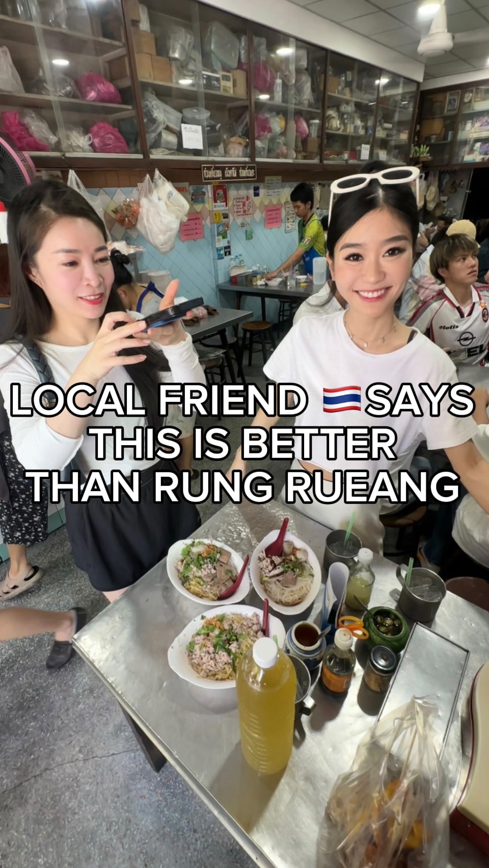 Bangkok Noodles: Local Favorite Zaew 49