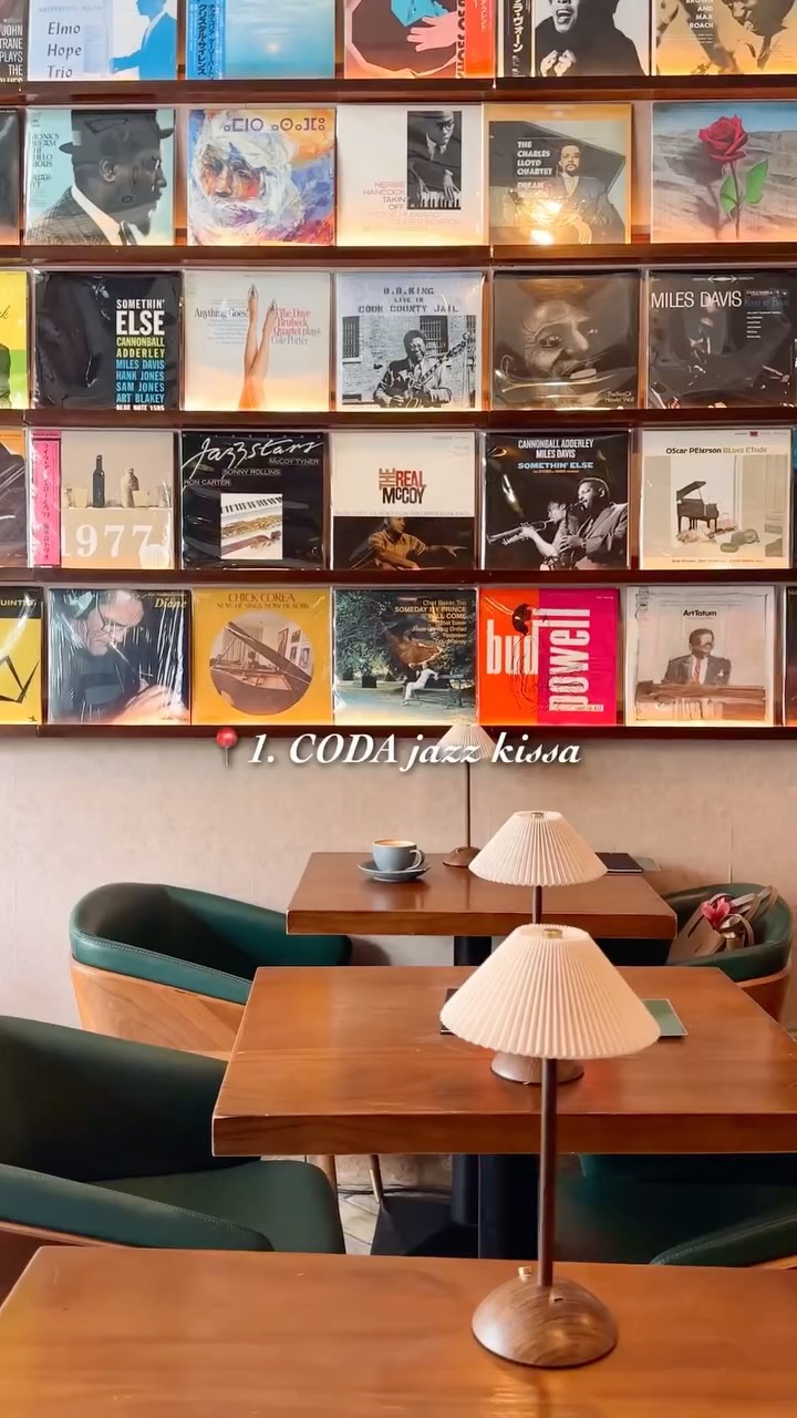 Hong Kong's Top Vinyl Cafes for a Relaxing Outing