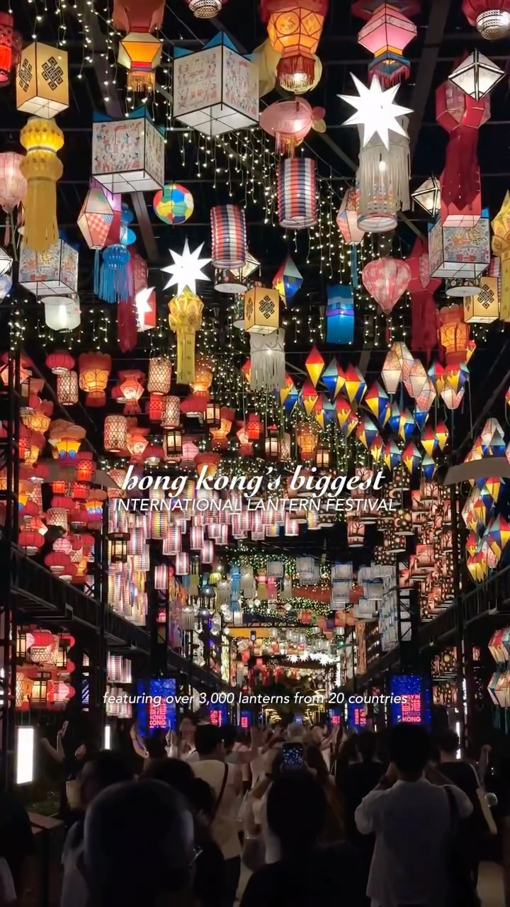 Victoria Park Hosts International Lantern Festival