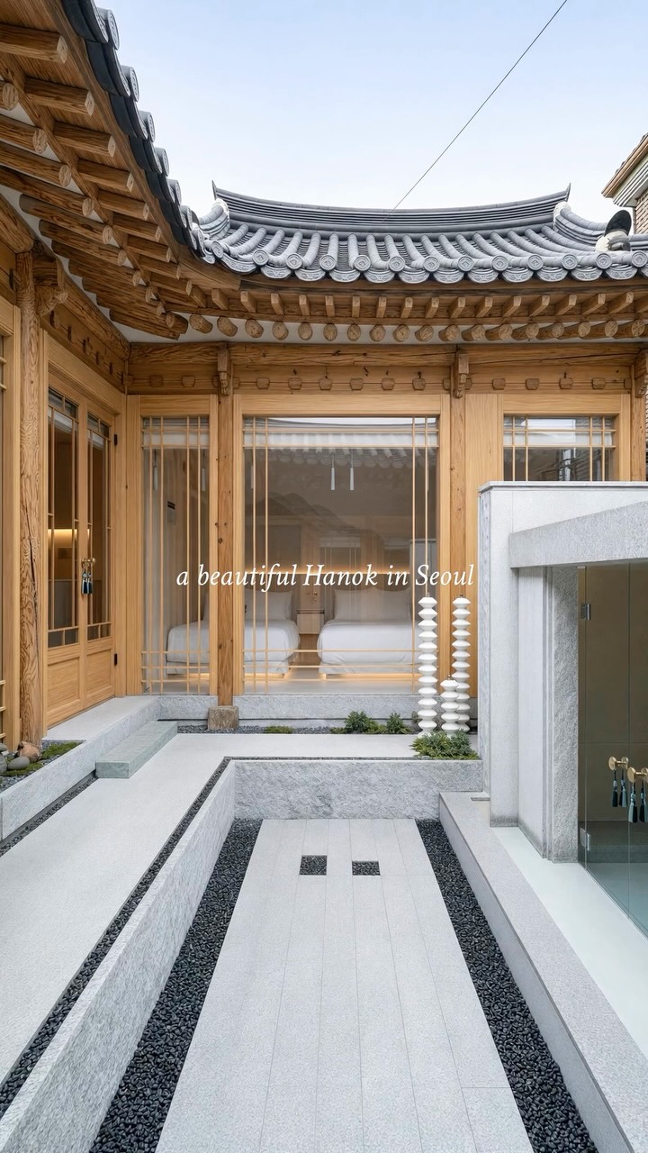 Seoul Hanok Stays Near Royal Palace