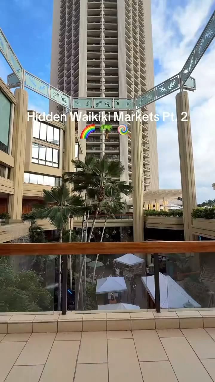 Waikiki Farmers Market at Hyatt Regency
