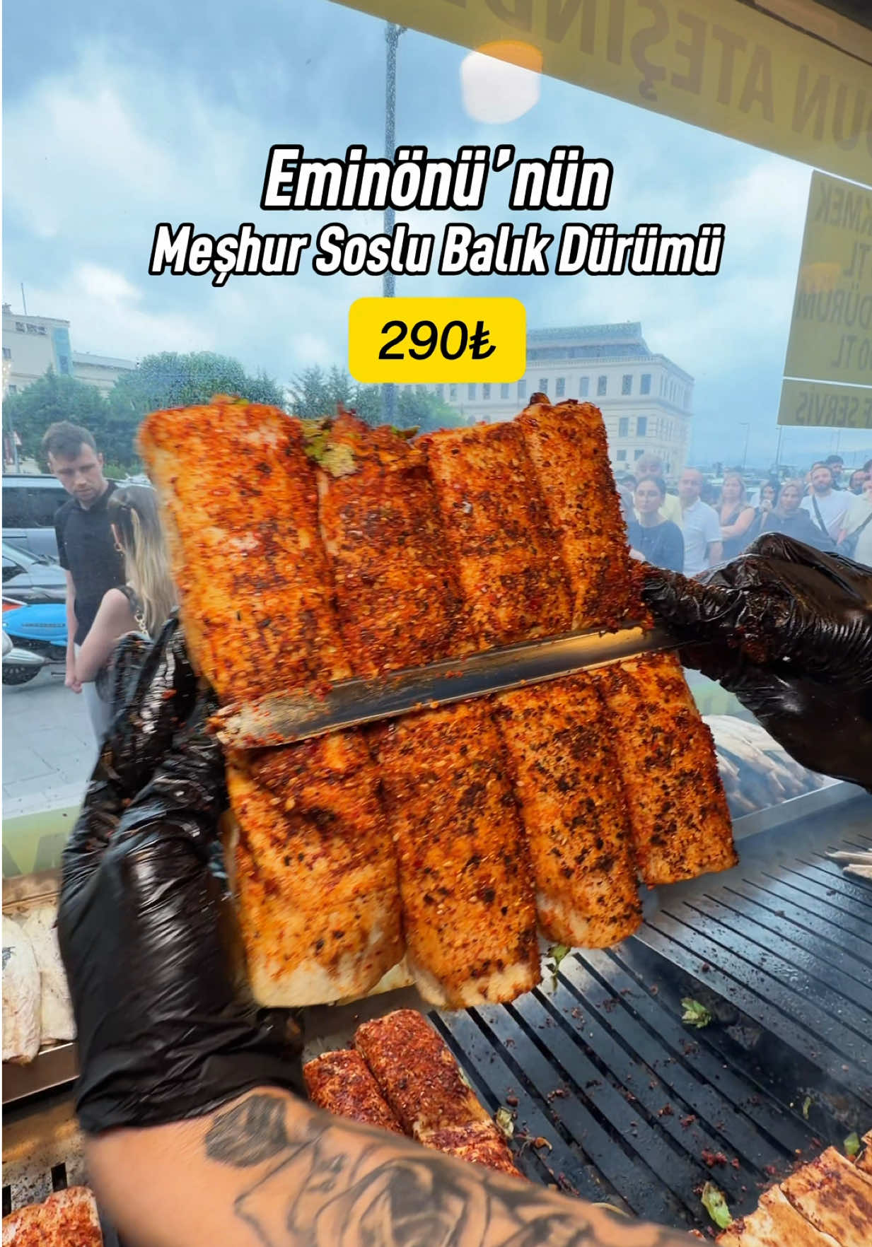 Eminönü's Famous Fish Wrap Spot