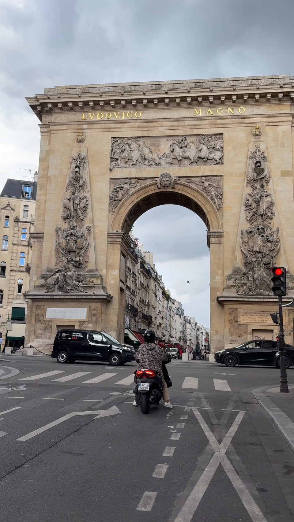 Porte Saint-Denis Landmark