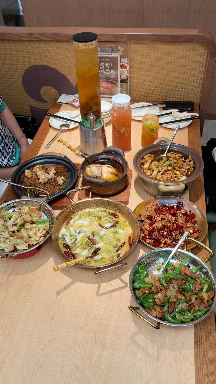 New Sichuan Restaurant Offers Free-Flow Add-Ons