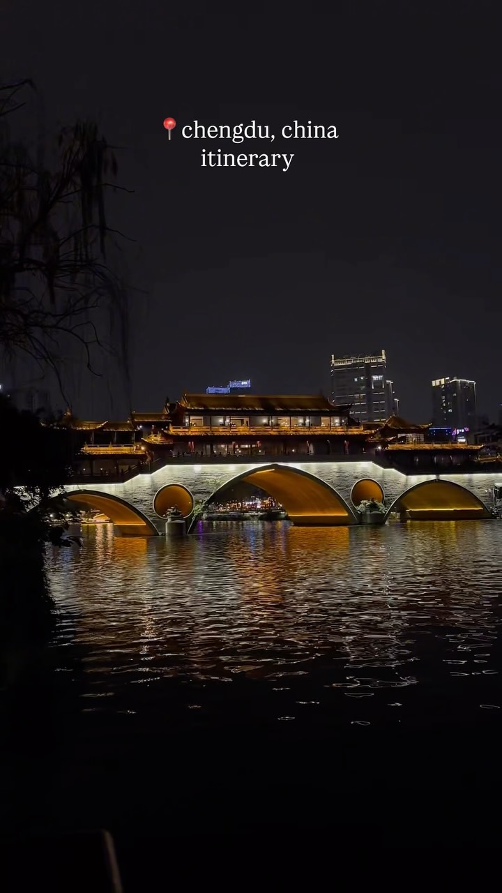 Chengdu Travel: Pandas, Parks, Shopping, and Tea
