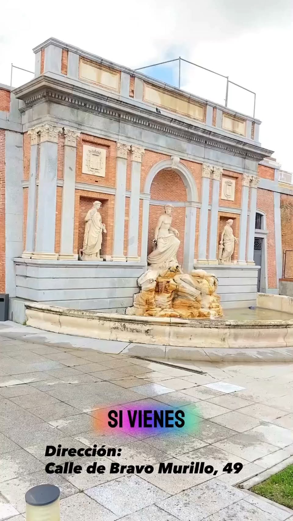 Fuente del Río Lozoya: Historic Madrid Water Fountain