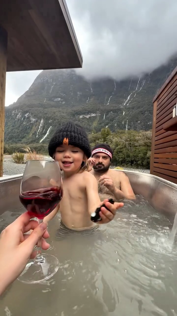Family Lodge Stay Along Cleddau River
