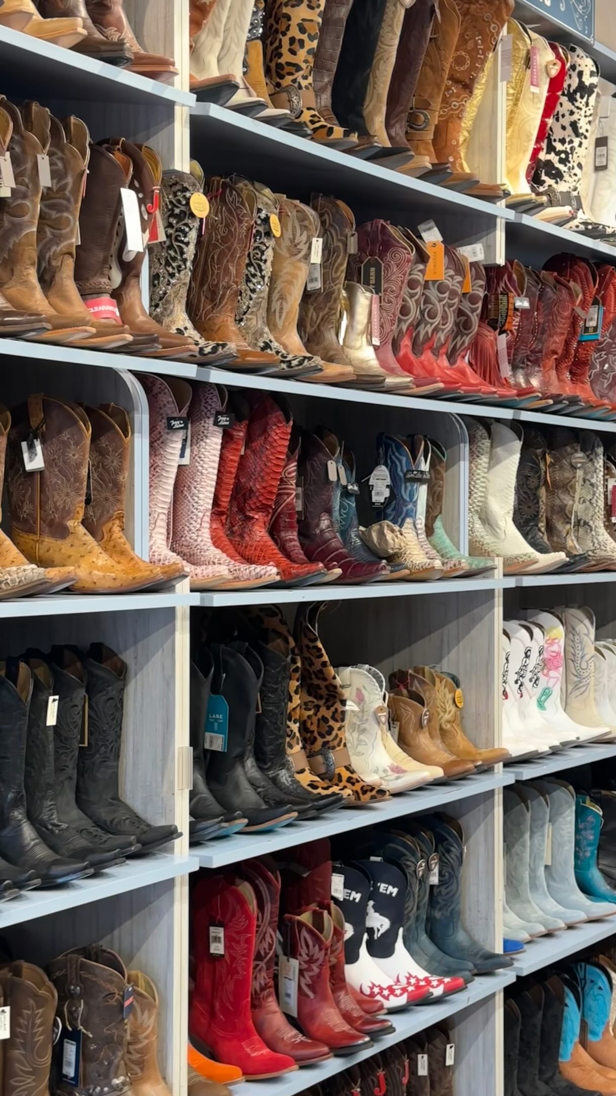 Jason Aldean's Rooftop Bar on Broadway