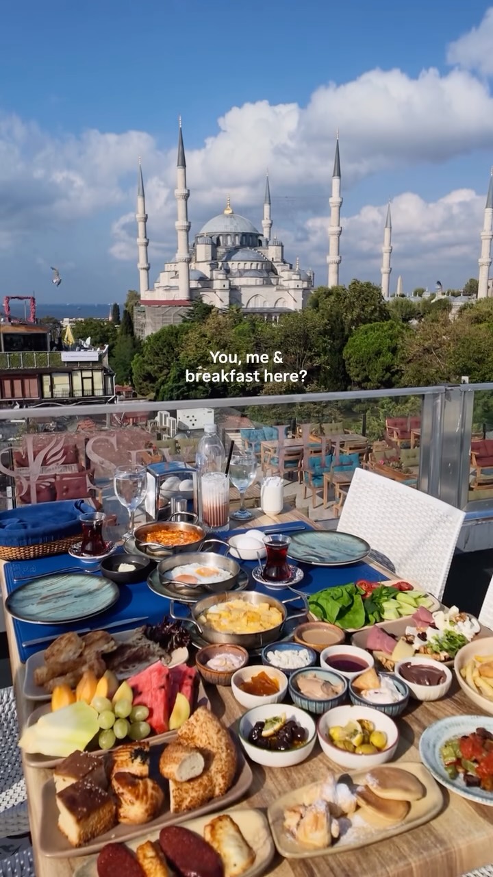 Istanbul Rooftop Breakfast With Blue Mosque Views