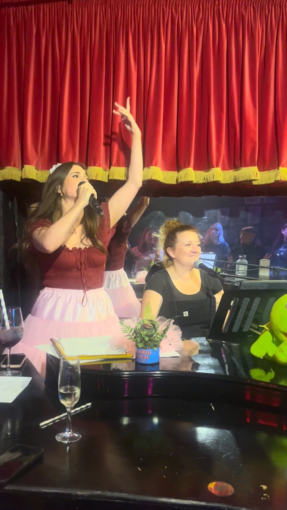 London Bar With Musical Theatre Sing-Alongs