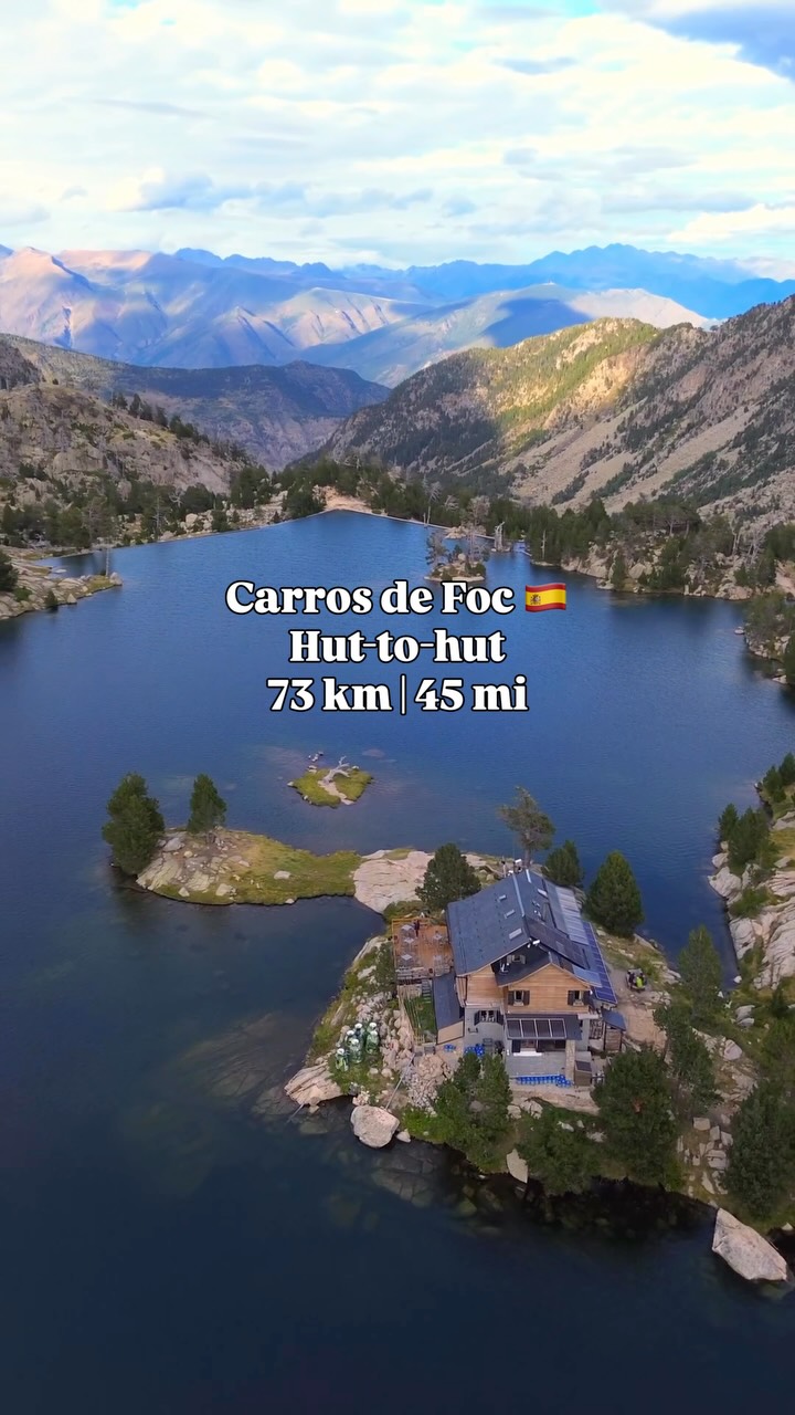 Carros de Foc: Pyrenees Hut-to-Hut Trek