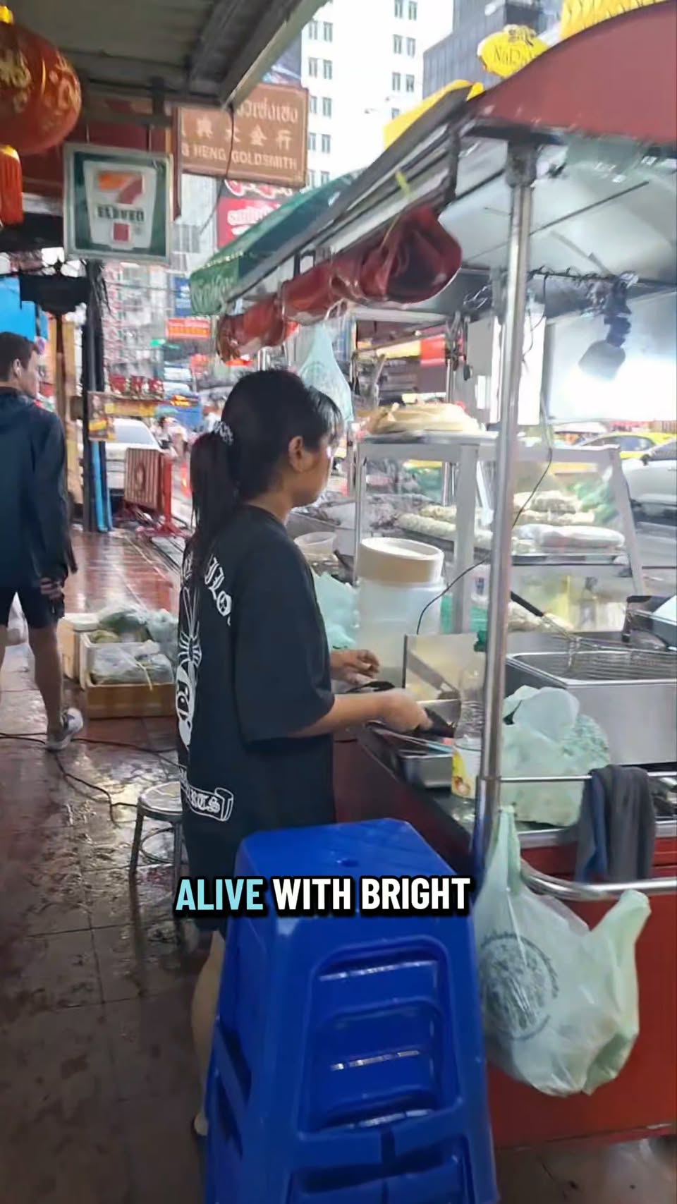 Bangkok's Vibrant Chinatown Street Food Scene
