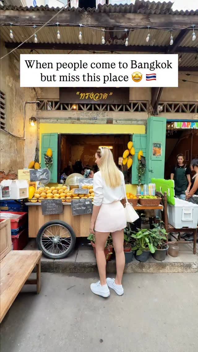 Bangkok's Song Wat Road: Cafes, Art, and River Views