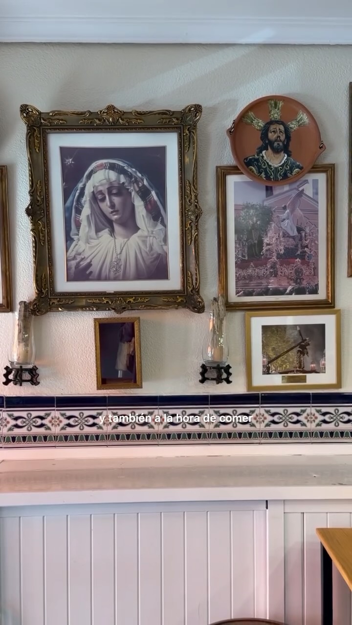 Bar Casa Fidel: A Beloved Neighborhood Gem