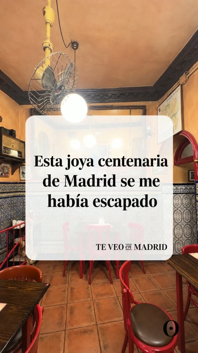Madrid Tavern, Theater, and Flea Market Tour