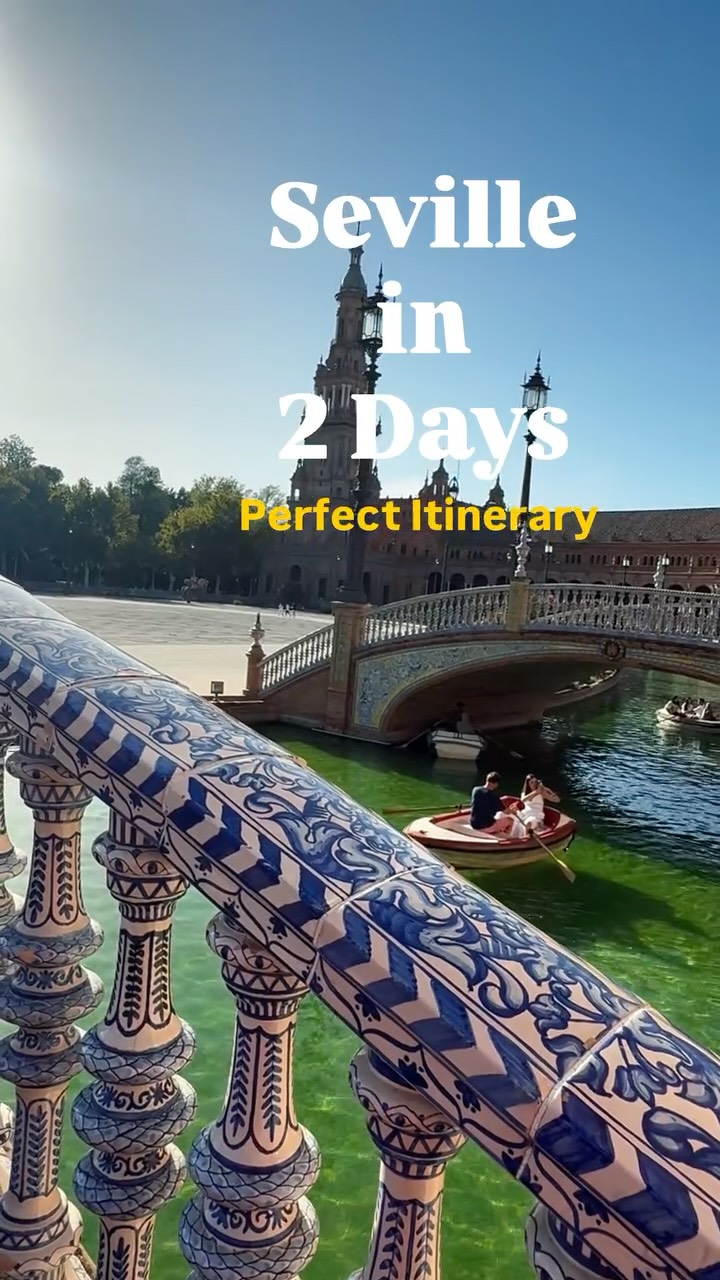 Seville's Alcázar, Cathedral, and Triana Guide