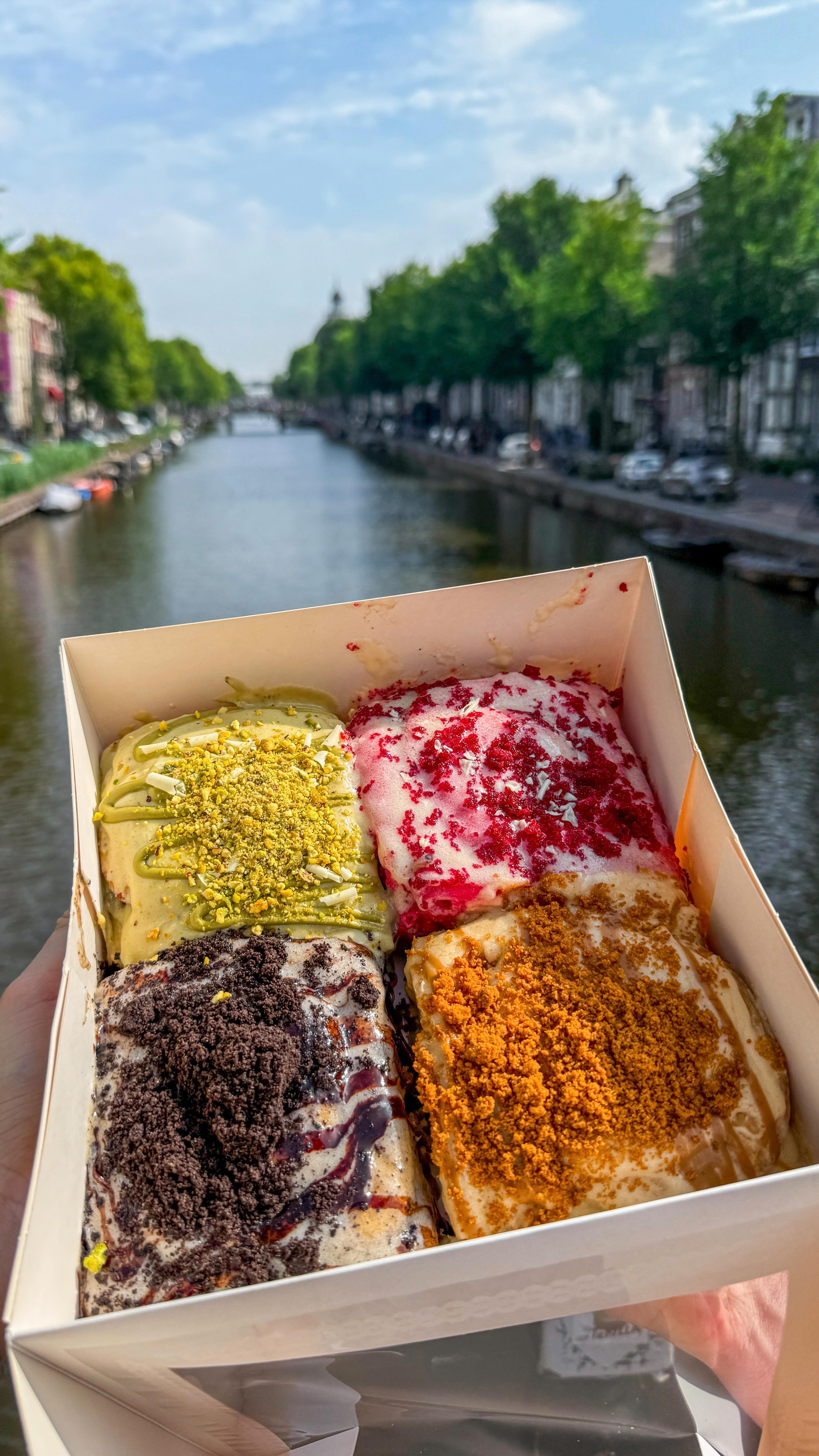 Amsterdam's Best Soft Cinnamon Rolls At Canela