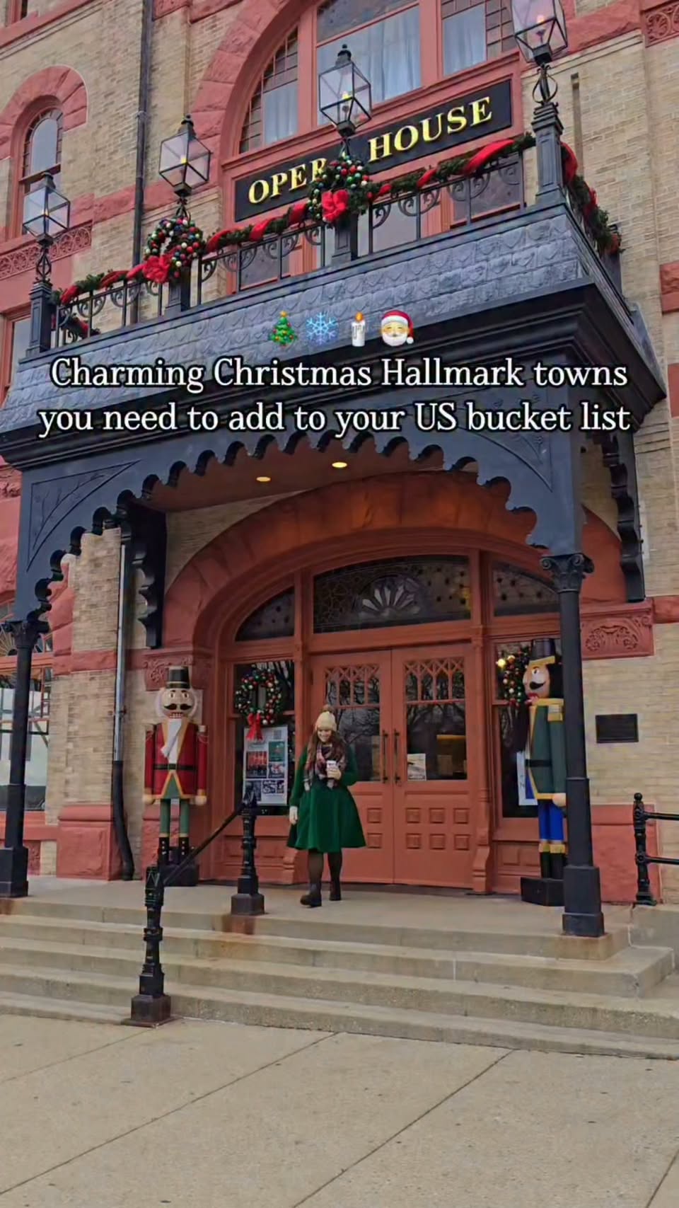 Charming US Towns Decked Out For Christmas
