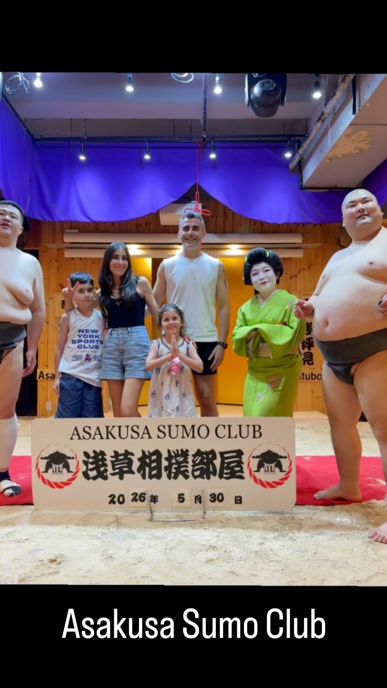 Sumo Wrestling Show and Meal in Tokyo