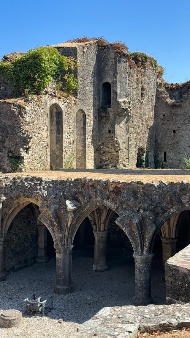 Bricquebec-en-Cotentin: Medieval Town and Historic Castle