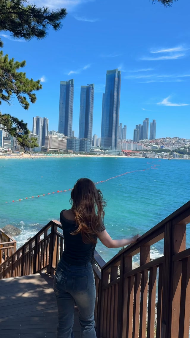 Busan's Coastal Beauty: Photo Spots Near Haeundae