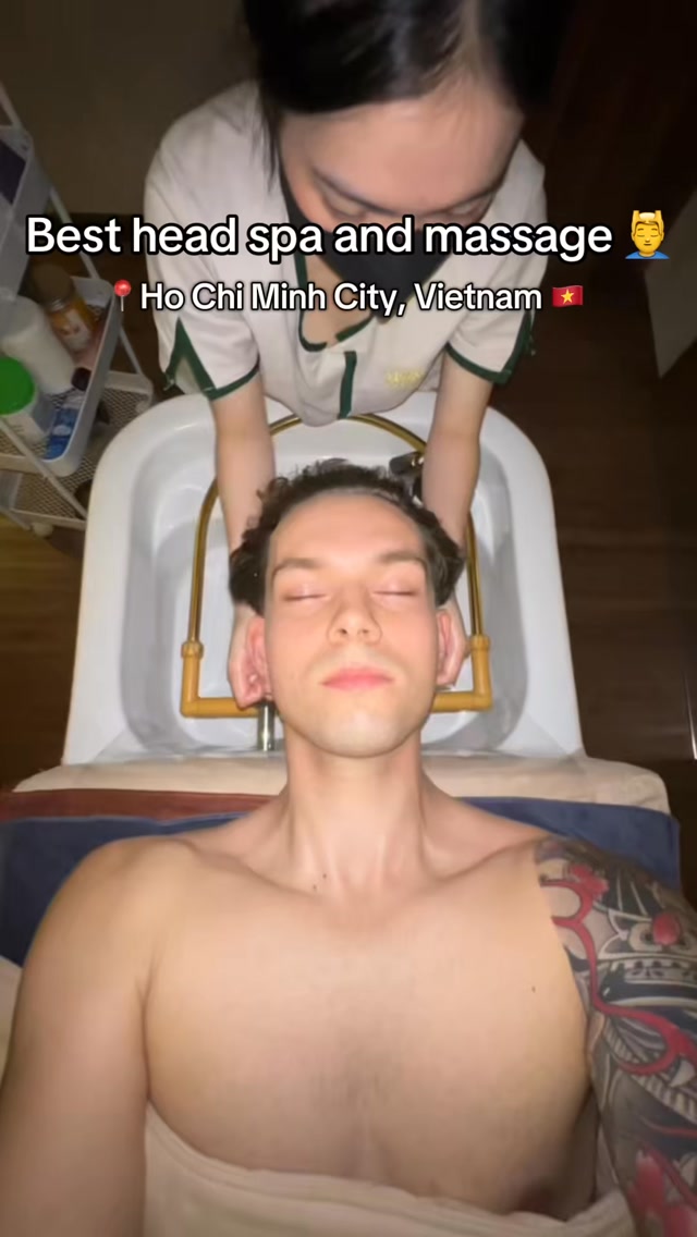MoMo Spa Offers Luxurious Head and Foot Massage