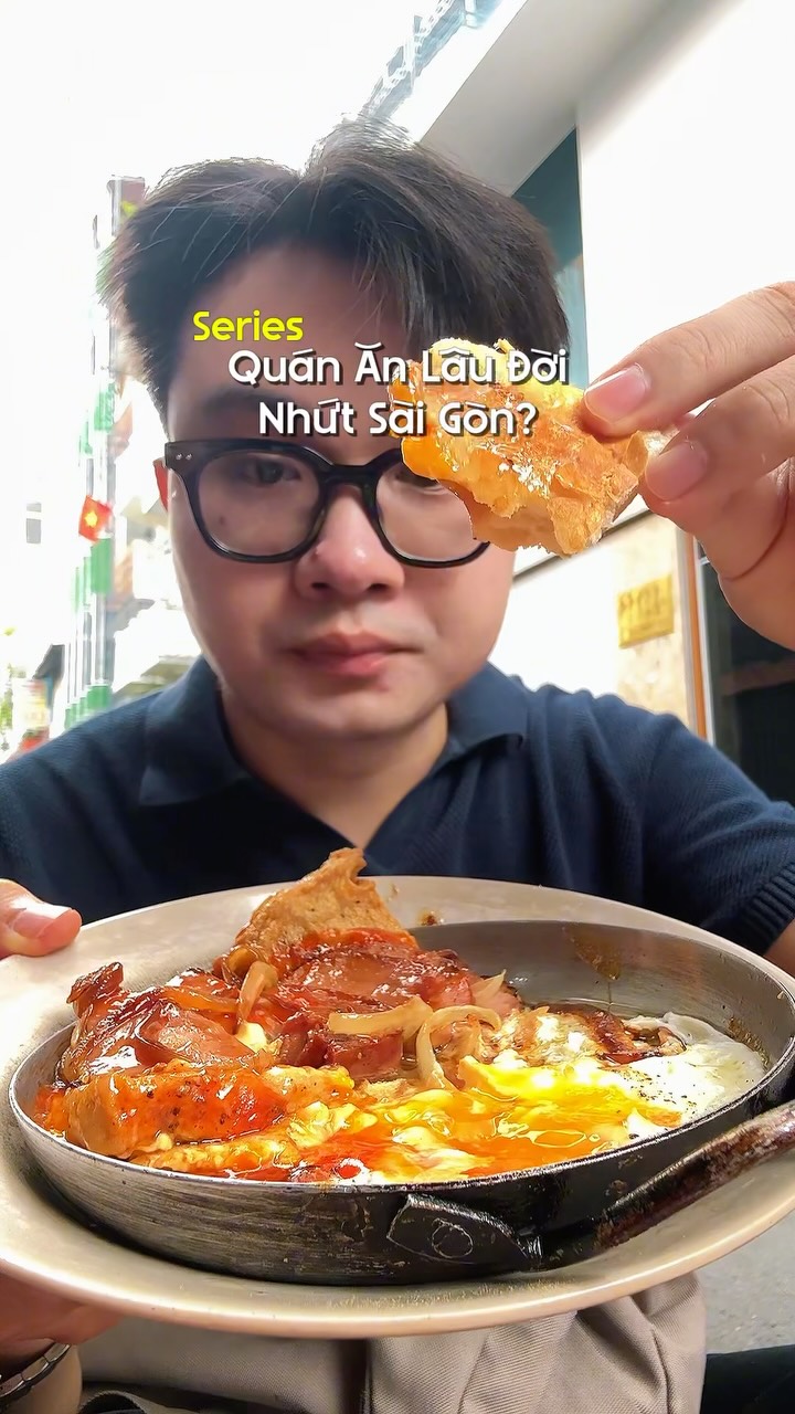 Saigon's Historic Banh Mi Breakfast Spot