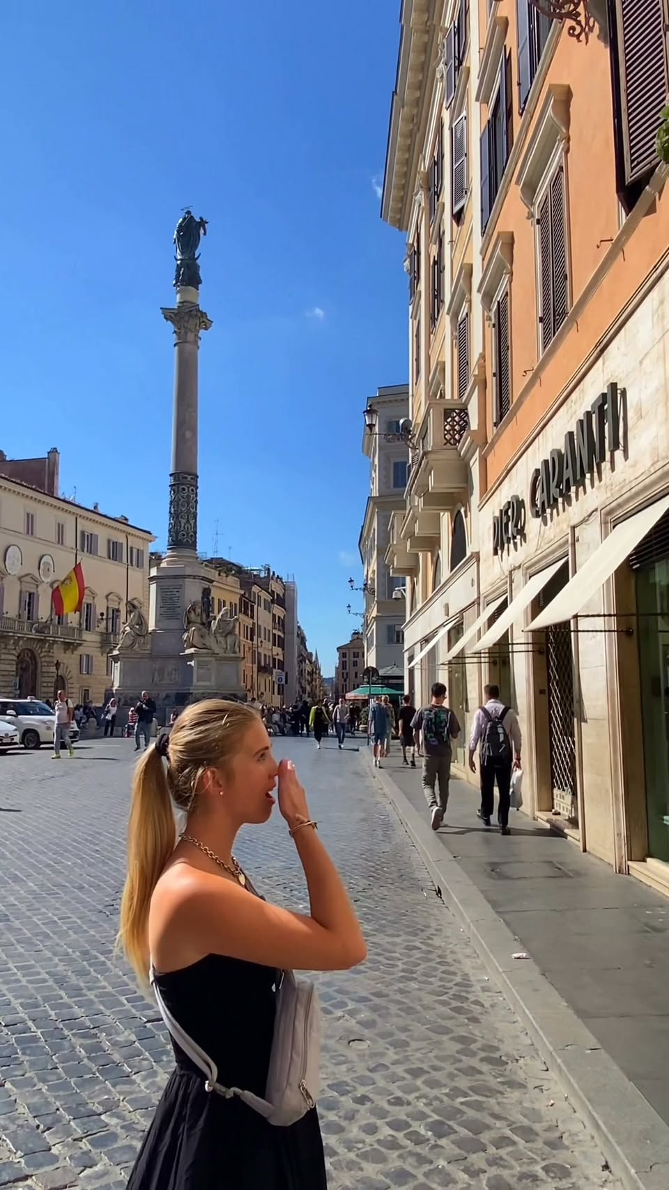 Elegant McDonald's Blends With Rome's Historic Piazza
