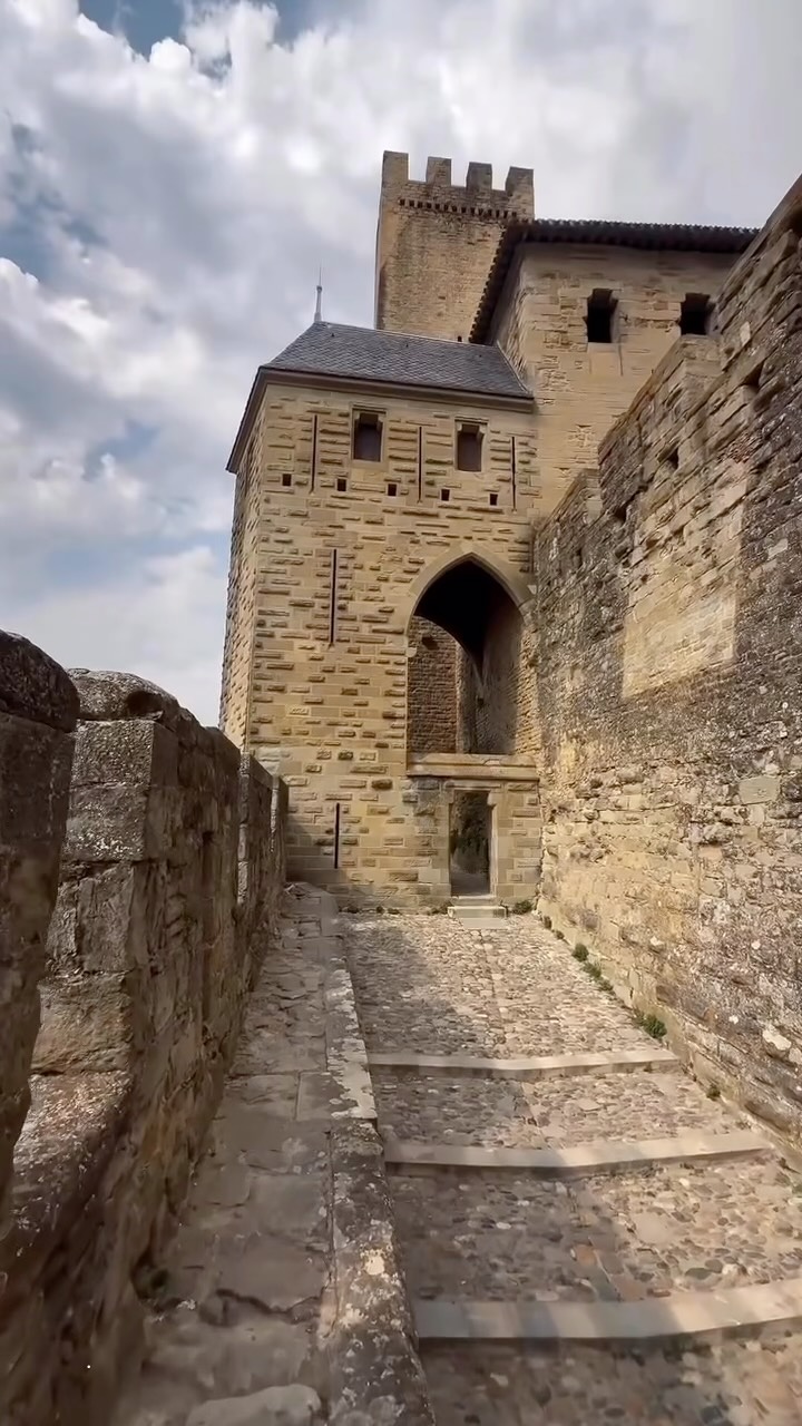 Medieval Fortifications and Château Comtal
