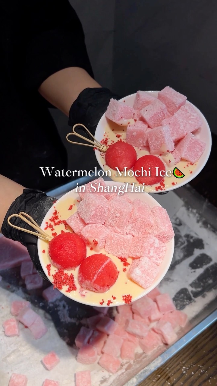 Shanghai's Bund and Yu Garden Attractions