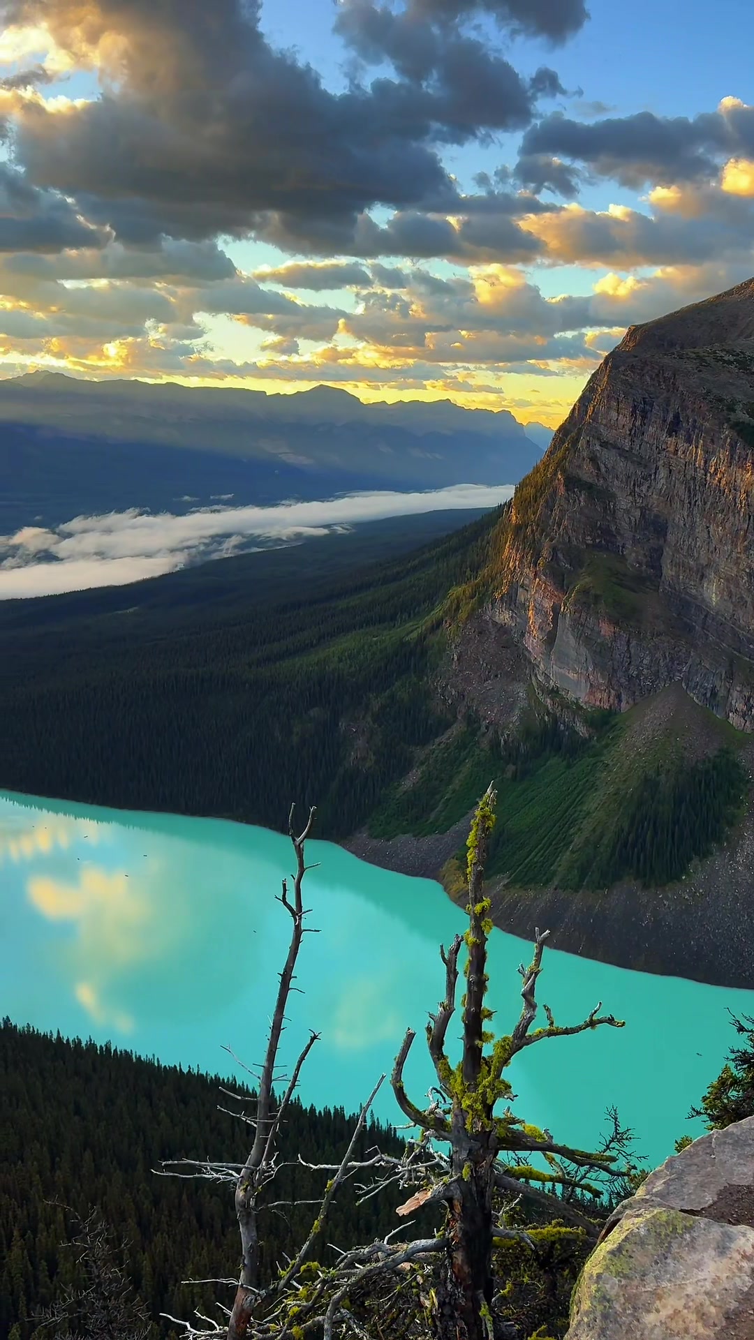 Sunrise Hikes at Lake Louise and Banff