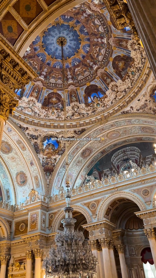 Opulent Interiors Of Istanbul's Dolmabahçe Palace