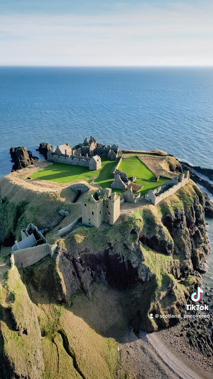 Dunnottar Castle: A Coastal Fortress