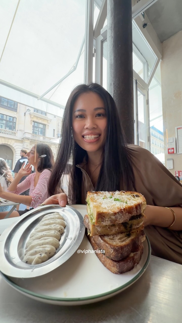 Parisian Viral Chicken Sandwich Craze