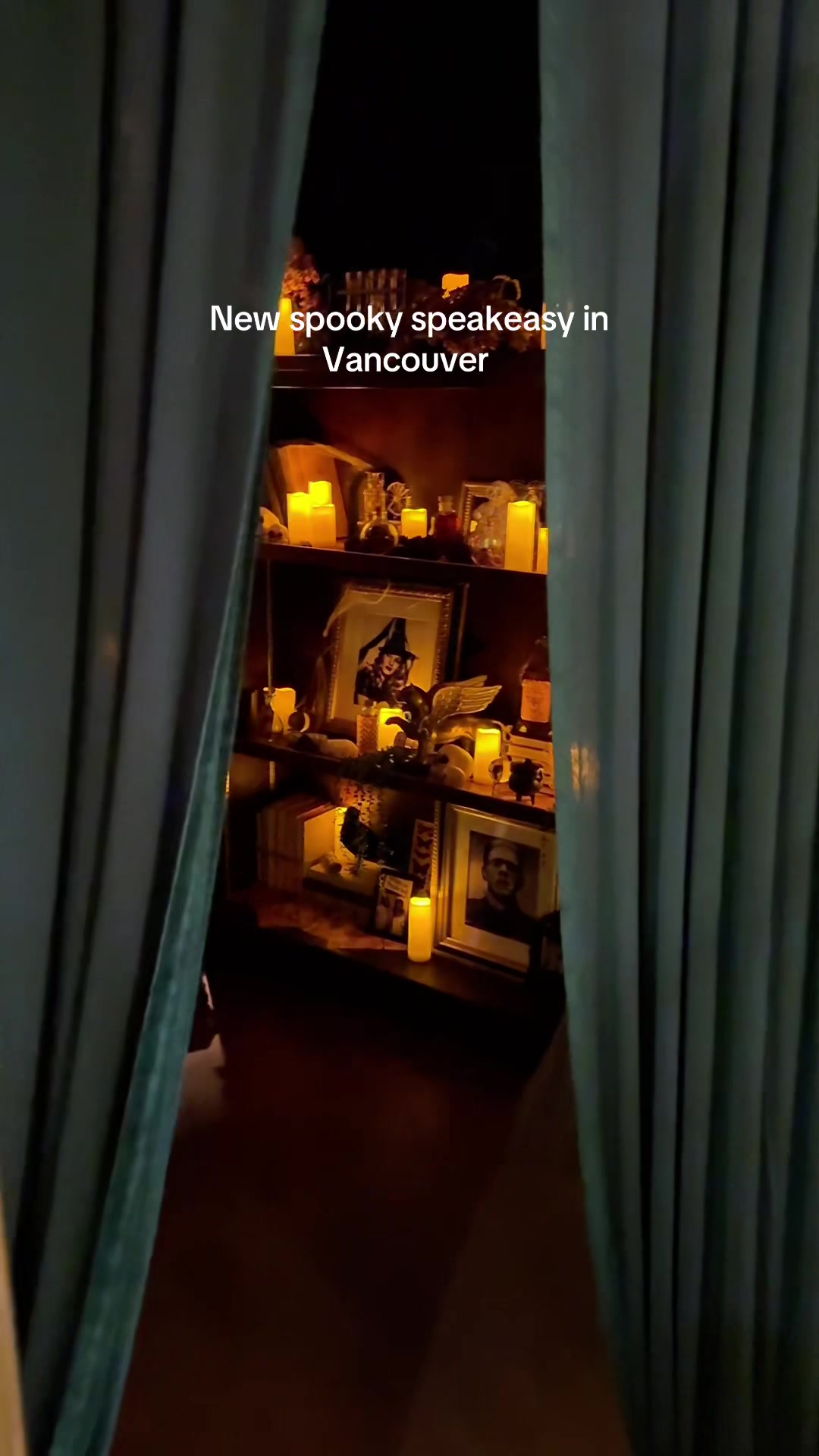 Vancouver Speakeasy Offers Tarot Readings