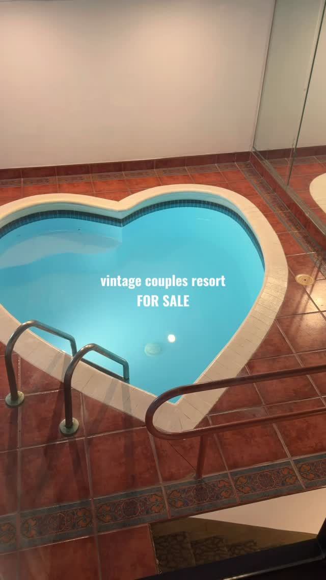 Romantic Poconos Resorts Feature Heart-Shaped Tubs