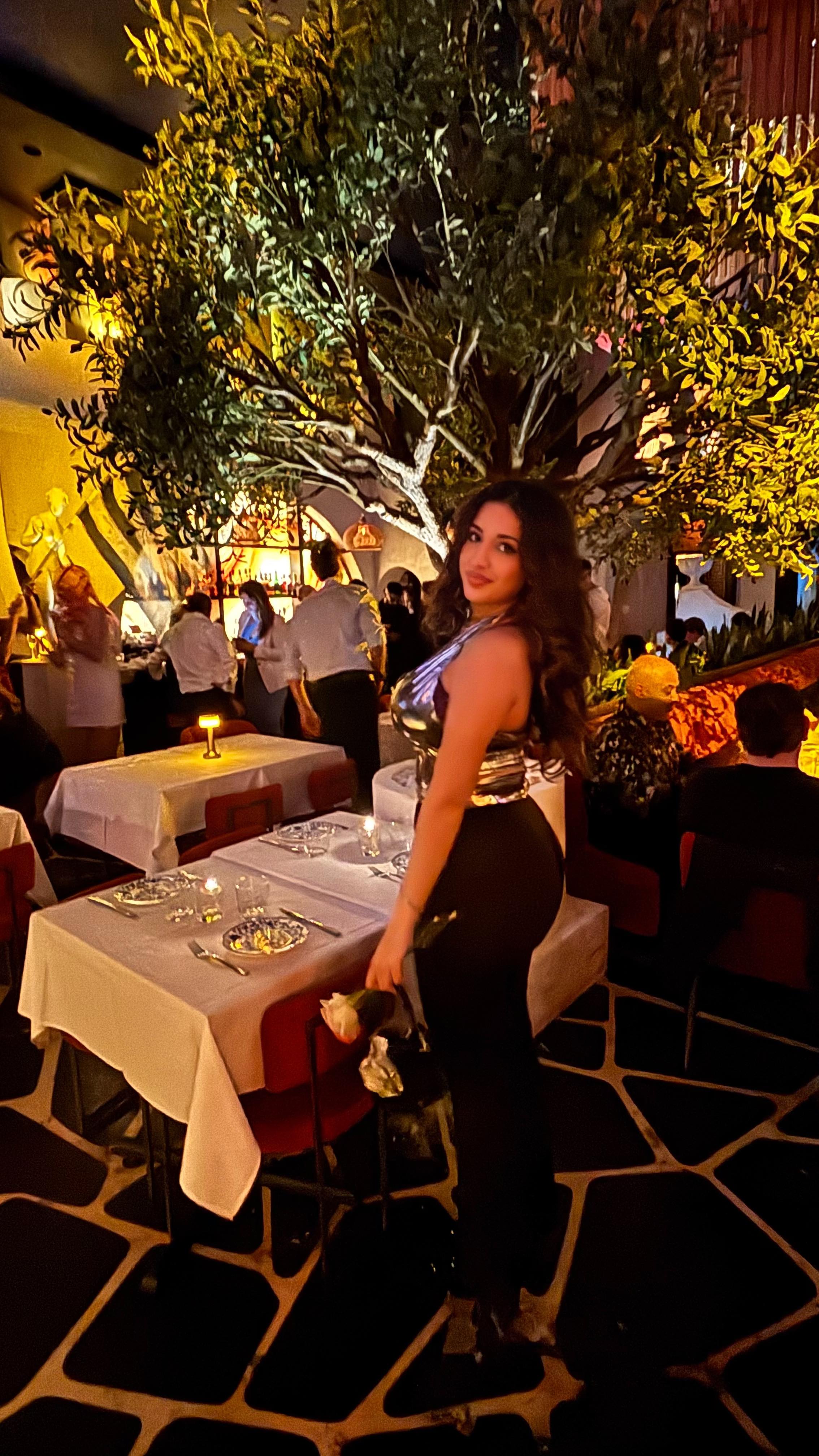 Vancouver Greek Restaurant Offers Lively Atmosphere