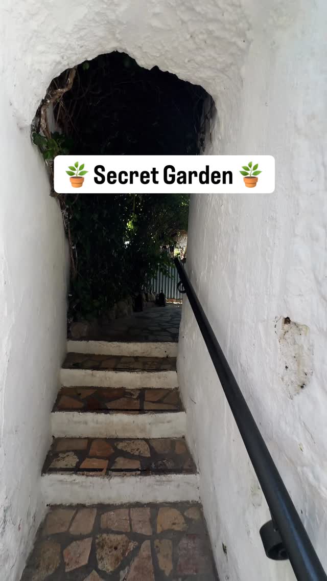 Hidden Garden Paradise Restaurant In Mijas