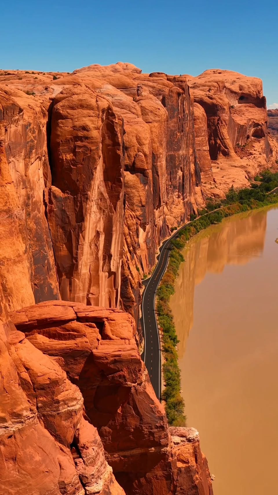 Moab's Red Rock Wonders and Scenic Drives