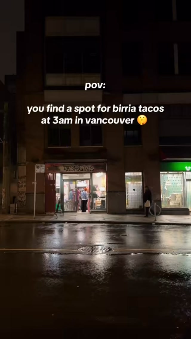 Los Sapos Tacos: Late-Night Birria