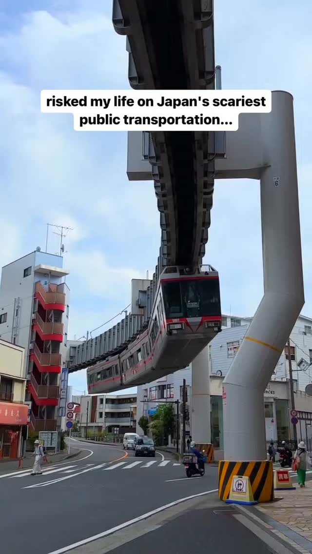 Kamakura's Unique Rollercoaster Commuter Train Ride